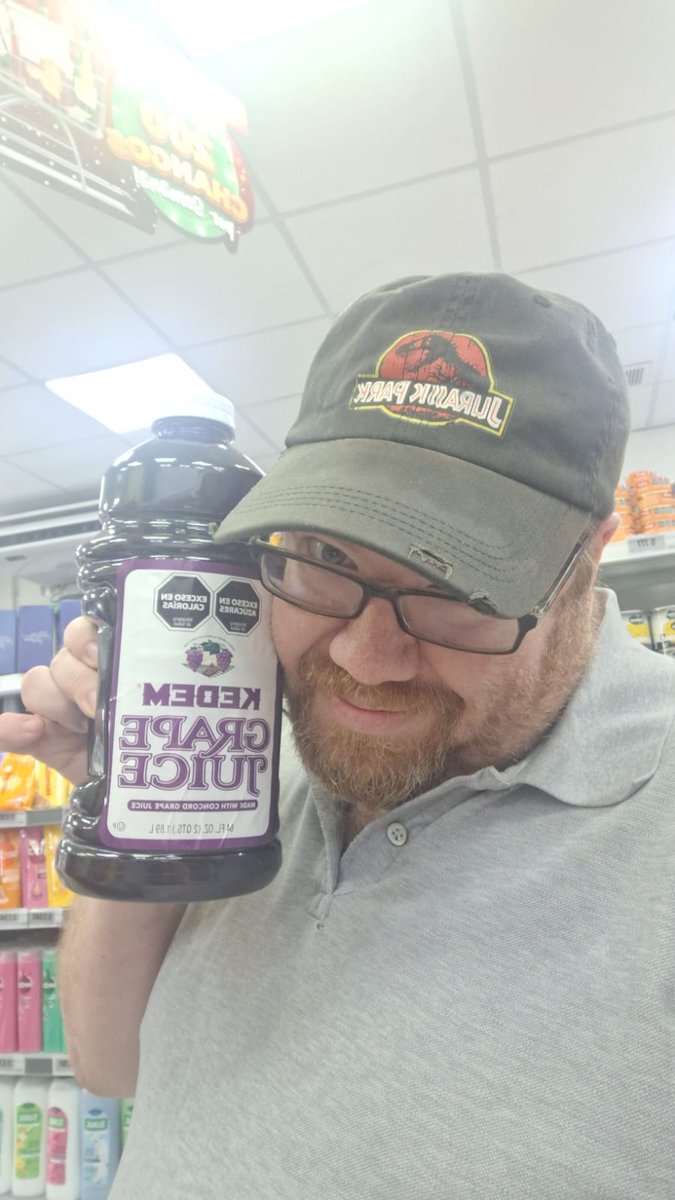mundodeins's tweet photo. A todo #Jewitter les deseo el mejor Shabat y ya pueden encontrar el mejor jugo de Uva Kosher #Kedem en algunas sucursales de #Diarco PD: La etiqueta la diseño your's trully 😊 https://t.co/rva658TfdT