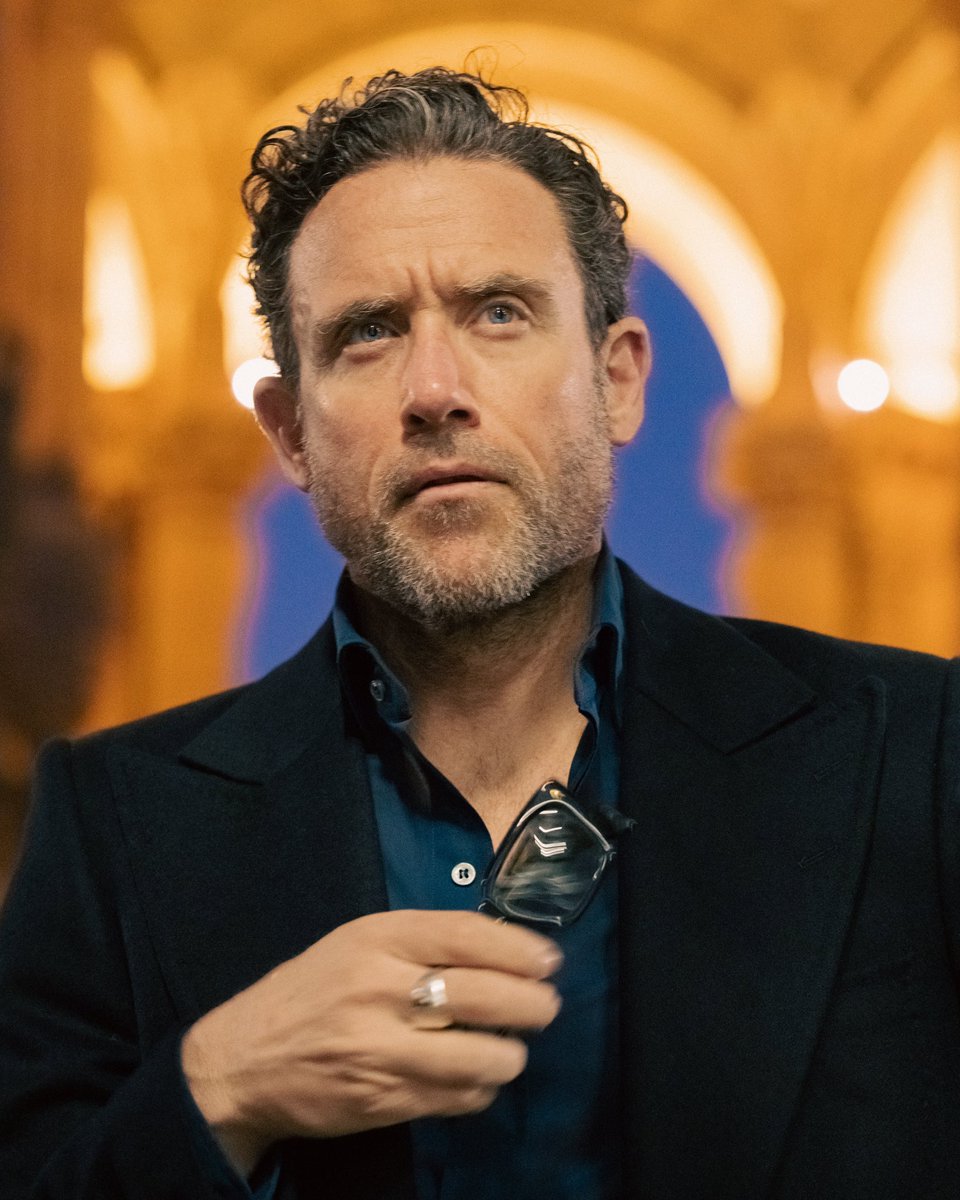 Urban Composition tweet media