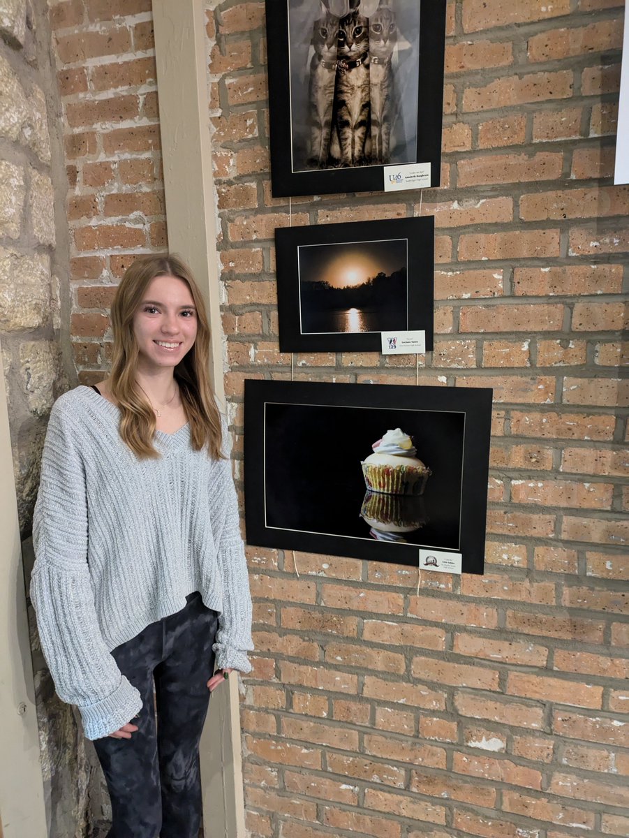 art_scn's tweet photo. Congrats to our North Star Artists who were recognized last night at the Kane County ROE Photography show! Olivia Lykins, John Mourafetis, Shannon Golly,  and Aiden Perez. @StCharlesD303 @D303Pride @StCharlesNorth https://t.co/IGsDuceaLj