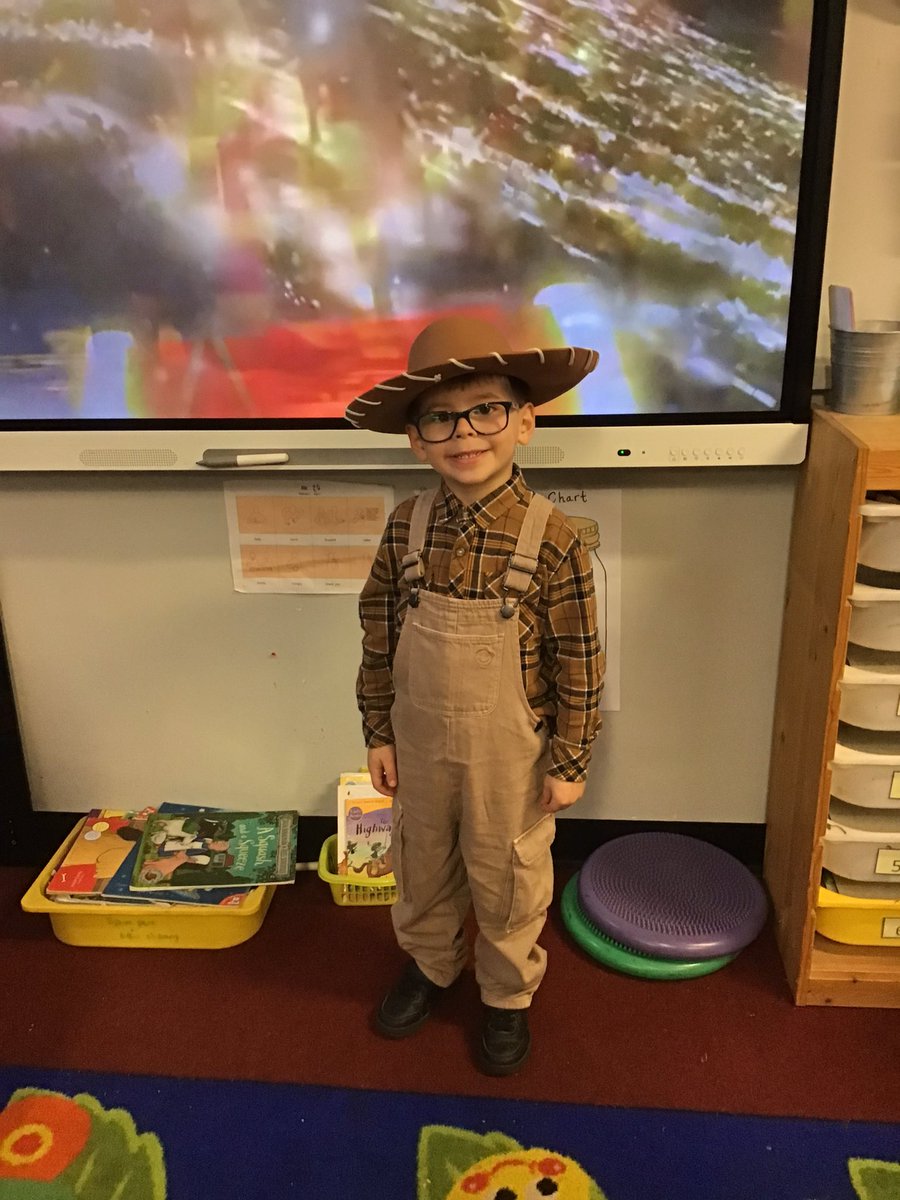 Reception @ South Camberley Primary tweet media