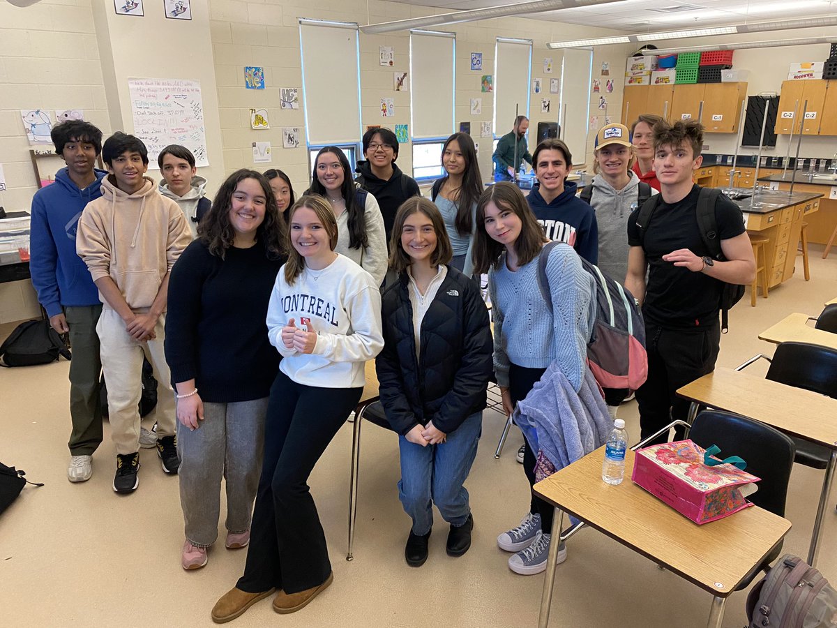 Great turn out for our Chem Club today. We made borax crystal ornaments and elephant toothpaste!!! Chem club is fun! Join us for the next one! <a href="/OATigers/">Oliver Ames High School</a>