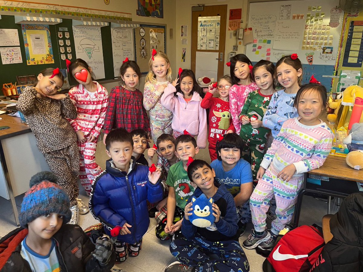 Jessica Catalanotti (Schroeder) (@teach_schroeder) on Twitter photo Little MOEs visited our classroom today ❤️ <a href="/ManorOaksNHPGCP/">Manor Oaks School</a> <a href="/NHPGCP/">Dr.JenniferMorrison-Raptis, NHPGCP Superintendent</a> #cardinals Little MOEs visited our classroom today ❤️ <a href="/ManorOaksNHPGCP/">Manor Oaks School</a> <a href="/NHPGCP/">Dr.JenniferMorrison-Raptis, NHPGCP Superintendent</a> #cardinals
