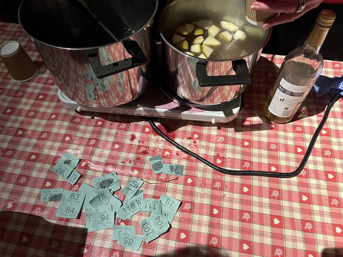 Emily Gee tweet media