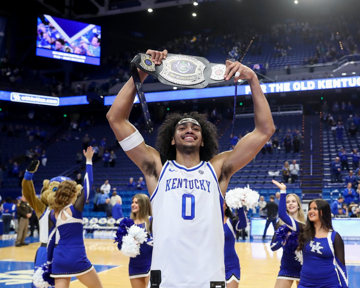BGSportsComm's tweet photo. It almost time for the #BattleoftheBluegrass! 🏀 

Since 2010, we have awarded the game MVP award in the annual meeting between @KentuckyMBB and @LouisvilleMBB.  

Who will win the belt this year?  

Click here for a list of past winners: https://t.co/WyjZpdH5yW https://t.co/2v0umlyvbQ