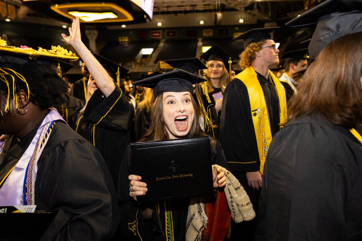 appstate's tweet photo. The best is yet to come, Class of 2024!

A wonderful second commencement ceremony for the Mountaineers of @AppStateCAS!

The celebrations continue with the 5 p.m. ceremony where we will celebrate the @bchsappstate, @AppStateCFAA and the Hayes School of Music. https://t.co/IgK4yaNRV2