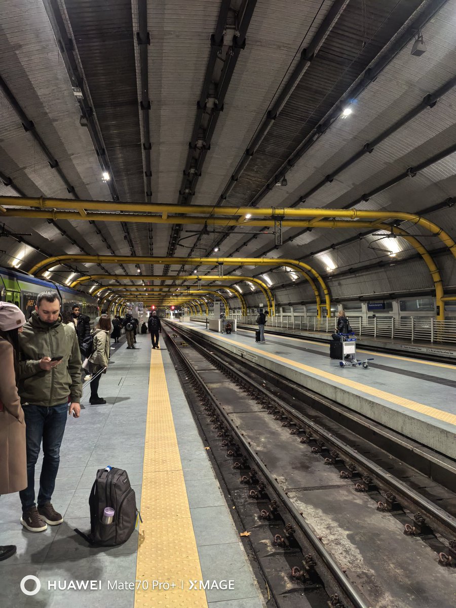 Roma, railway strike caused many trains cancelled, what an amazing city!!!
