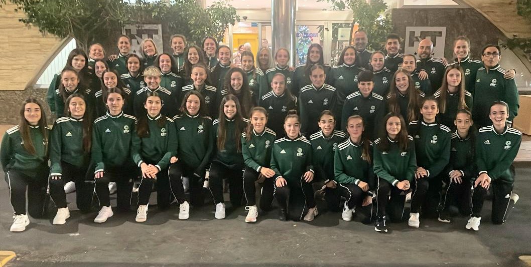 💚🤍🖤 | #SelecciónExtremeña |

📸Las Selecciones Extremeñas Sub-14 y Sub-16 FEMENINAS ya están en 📍Región de Murcia, donde mañana debutan en la primera fase de los 🇪🇸Campeonatos de España.

🔗+INFO y STREAMING 👉goo.su/en6nV

🚀Con el impulso de @iberitos