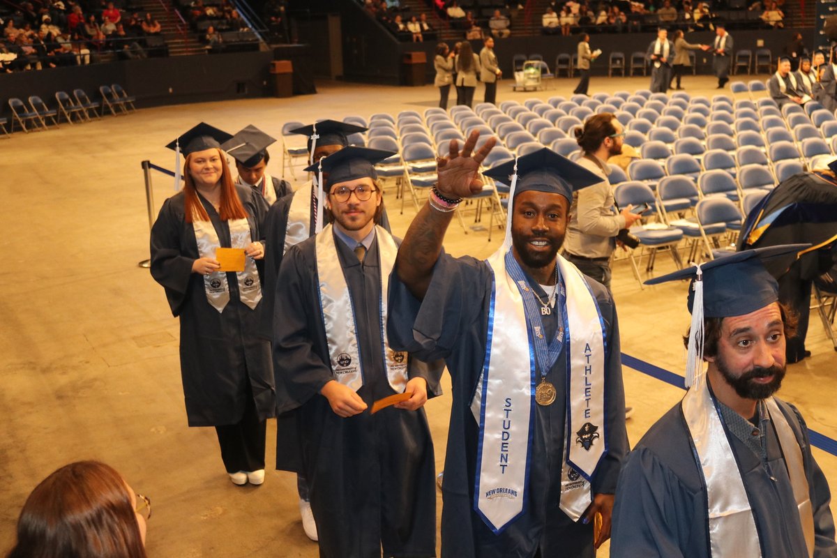 Never too late for one more #BoShow. 
- All time leading <a href="/SunBelt/">Sun Belt</a> scorer. ✔
- 11 Year Pro Career. ✔
- Finishing degree.  ✔

Proud of you man.

#NOLAsTeam ⚔