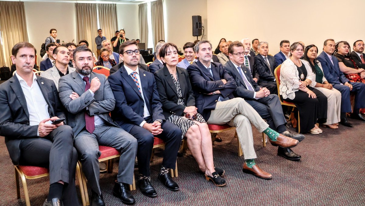 Genero_VRID's tweet photo. ♀️ Felicitamos a nuestras inspiradoras investigadoras del #ProgramaAutónomas, doctoras Yaneris Mirabal Gallardo y Aparna Banerjee, que fueron reconocidas en los premios "Más Región Más Universidad" en la categoría "Ciencia, Tecnología e Innovación" de @autonomadechile (Talca) 👩🔬 https://t.co/T8Vglti3TT