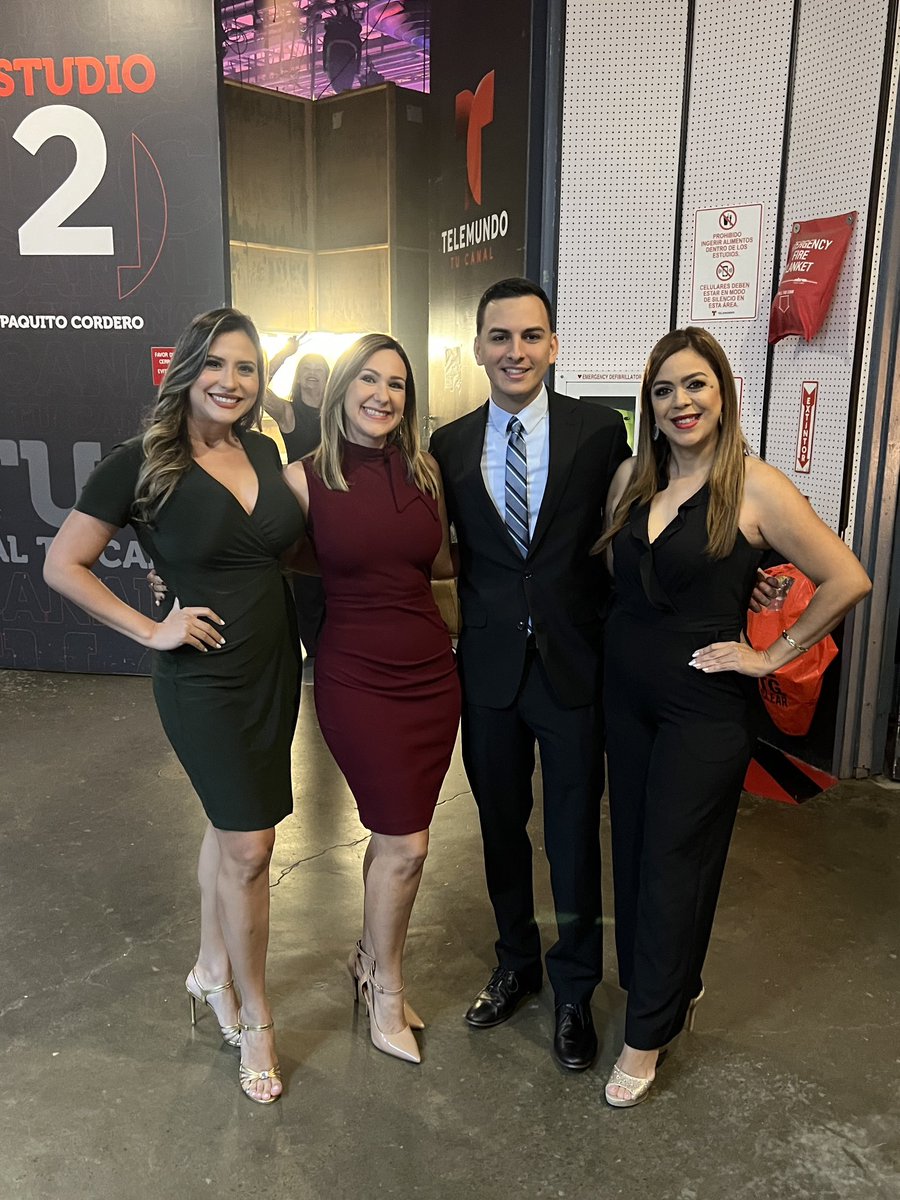 JeremyOrtizTV's tweet image. 📺🎉 En el 2025 @TelemundoPR sigue imparable con su compromiso de informar, educar y entretener. Ayer en el “upfront” se anunció oficialmente la llegada de @riverasaniel a @TelenoticiasPR. ¡Bienvenido a tu casa! 🙌🏼 #upfront #telemundo