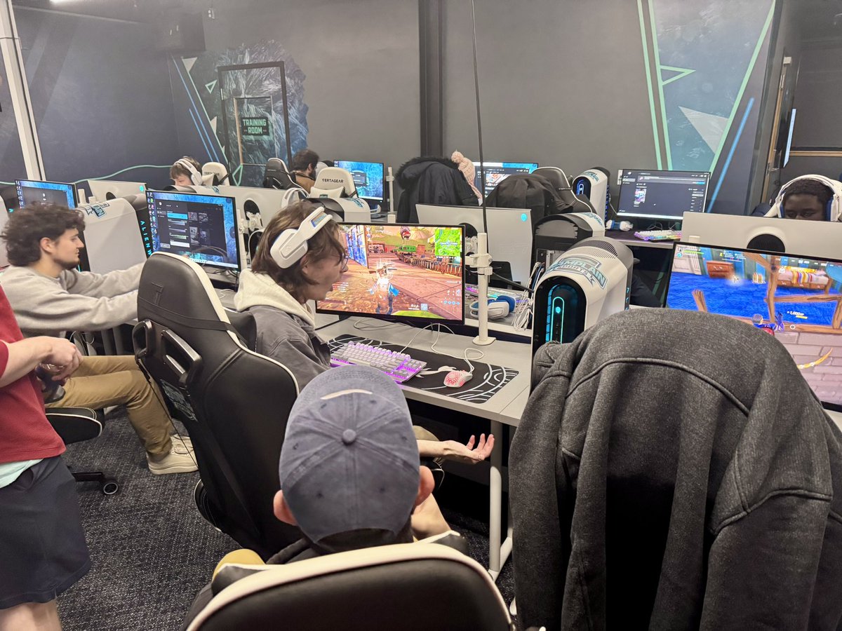 Finals are FINALLY OVER!! Now it’s time to kick back, relax, and play some video games! Congrats to all Champs for completing semester one!