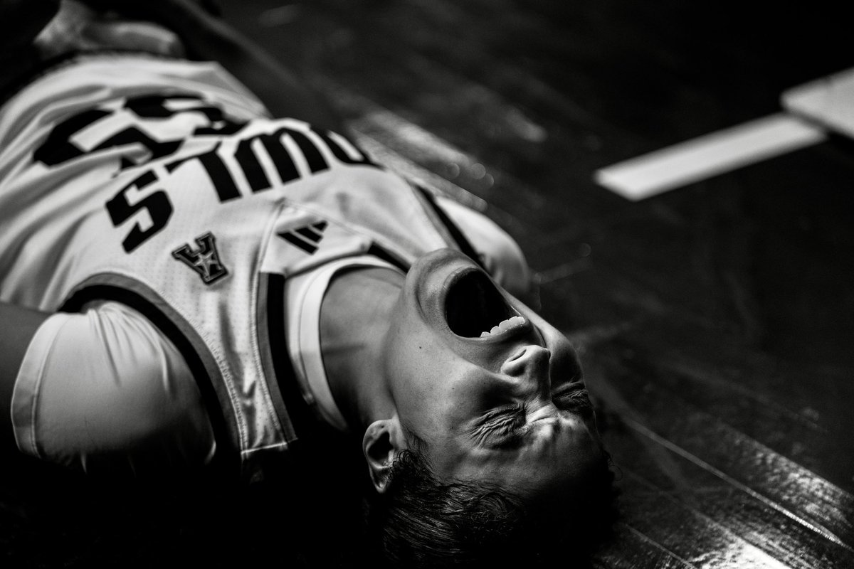 frame of the game 

#GoOwls👐