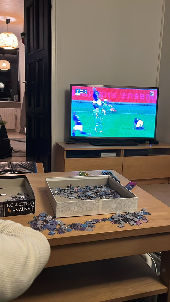 Sven_VJ's tweet photo. P’tit soiree puzzle toulouse - saint ettiene
Ambiance de malade ce match me rends fou 🤪 https://t.co/R6CTCPHCFZ