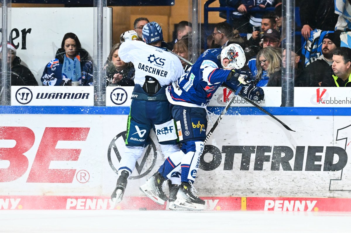 roosters_hockey's tweet photo. Wir finden viel zu spät in die Partie: Das Heimspiel gegen die @straubingtigers geht mit 2:5 an die Niederbayern. Ziegler und Boland trafen.
#IECvsSTR #nurderIEC https://t.co/JF5R9j1zco