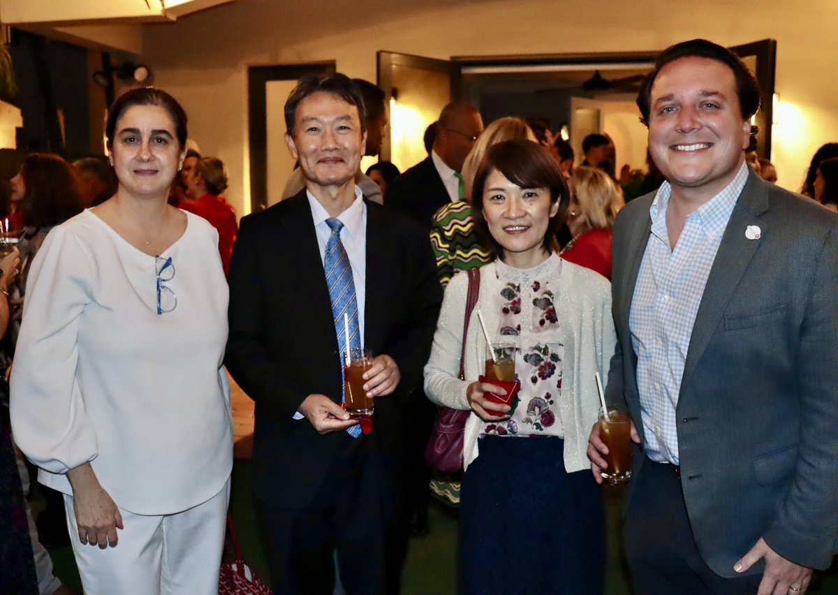 UKinFlorida's tweet photo. Our Very British Christmas celebration last night brought together our most valued local partners, we wanted to say not just Happy Christmas, but also a big Thank You for working with us throughout the year &amp; helping us achieve our 2024 goals.  #publicdiplomacy #allies #growth https://t.co/QVjErfGx5W