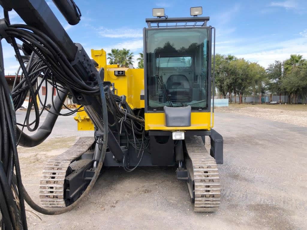 impulsoragale's tweet photo. Perforadora Hidráulica Marca #AtlasCopco en Venta  Modelo ECM720/HC200A    año 2007.   Ubicada en Nuevo León México.    Entrega Inmediata.     Accionada por motor #Caterpillar https://t.co/xUmFxlnYAz