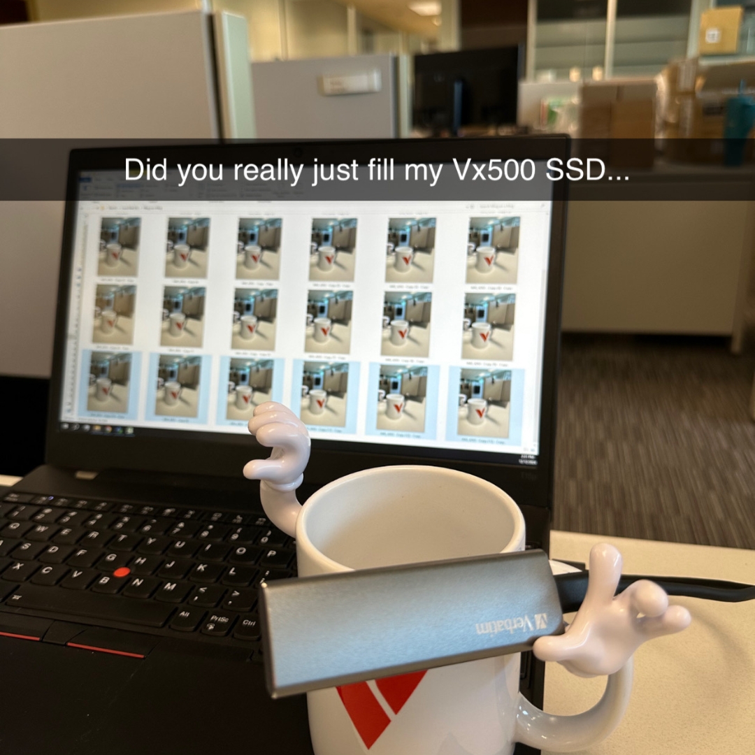usverbatim's tweet image. The V-Bug Mug is really on a mission to cause as much chaos as possible... Maybe next week they can bring a little more holiday spirit!

#AnywhereEveryday #Verbatim #OpticalStorage #PortableMonitor #SSD #PowerTower #GaNCharger #ChargenDrive