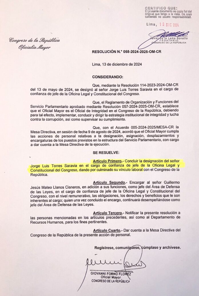 Ervasa2's tweet photo. Jorge Torres Saravia, jefe de la Oficina Legal y Constitucional del Parlamento, habría contratado a mujeres para que ejerzan el meretricio en el Congreso.
YA FUE DESTITUÍDO, pero también dopó, violó y embarazó a Andrea Vidal Gómez; ella fue extrañamente baleada por sicarios. https://t.co/S3DR7B4vwD