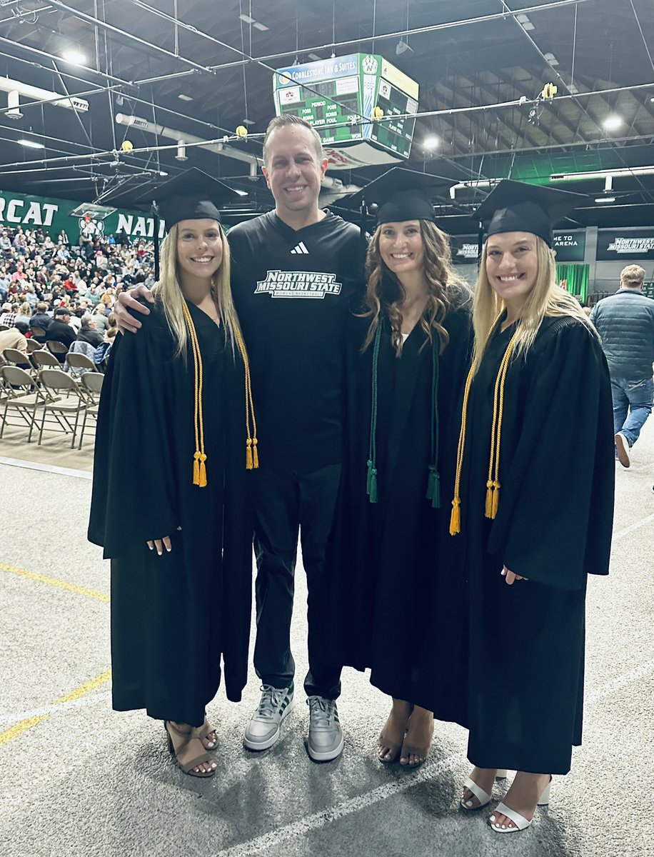 nw_ameyer's tweet photo. Congrats @peyton_keld, @kendall_clatt &amp; @lindsey_keld!  👏

ELITE humans &amp; representatives of @NWMOSTATE!

Thankful for all their hard work and dedication each day.  Bright futures ahead no doubt!  🎓 https://t.co/8iERiwkMUL