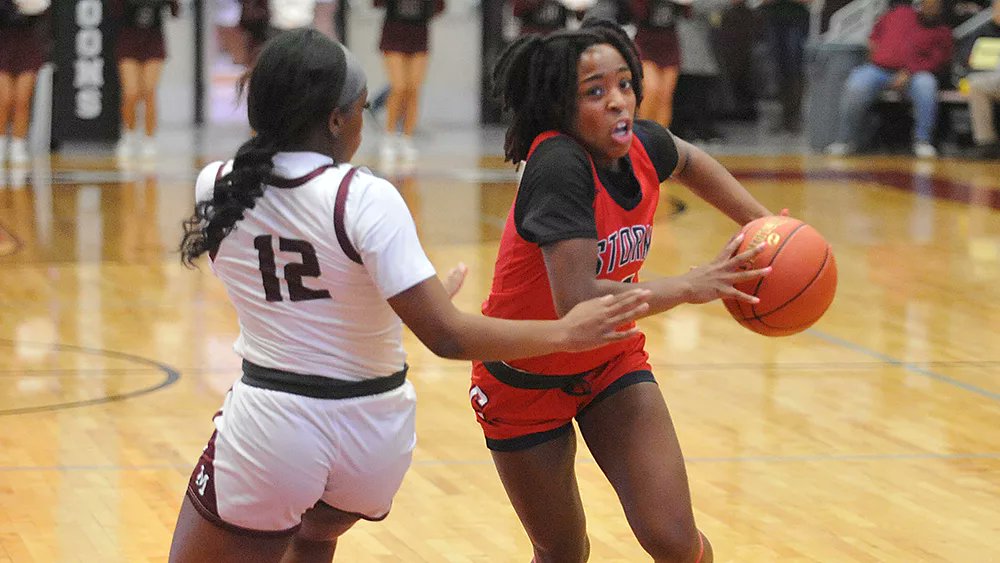 Hopkins County Central's girls squared off against rival Madisonville-North Hopkins Thursday night. Check out some of the action in this large photo gallery from Your Sports Edge.

yoursportsedge.com/2024/12/13/pho…