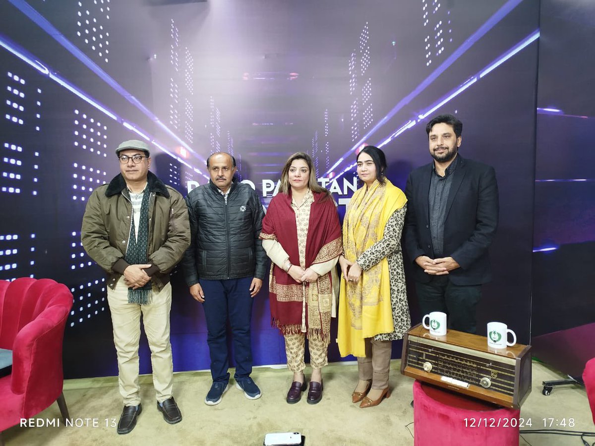 sabheenghoury's tweet photo. Radio Pakistan Podcast for it's Youtube channel at Information and Broadcasting Office Islamabad. #islamabad #MOIT #Pakistan #PakistanZindabad #radioprogram #NationalAsset https://t.co/uj2pJq3TCg