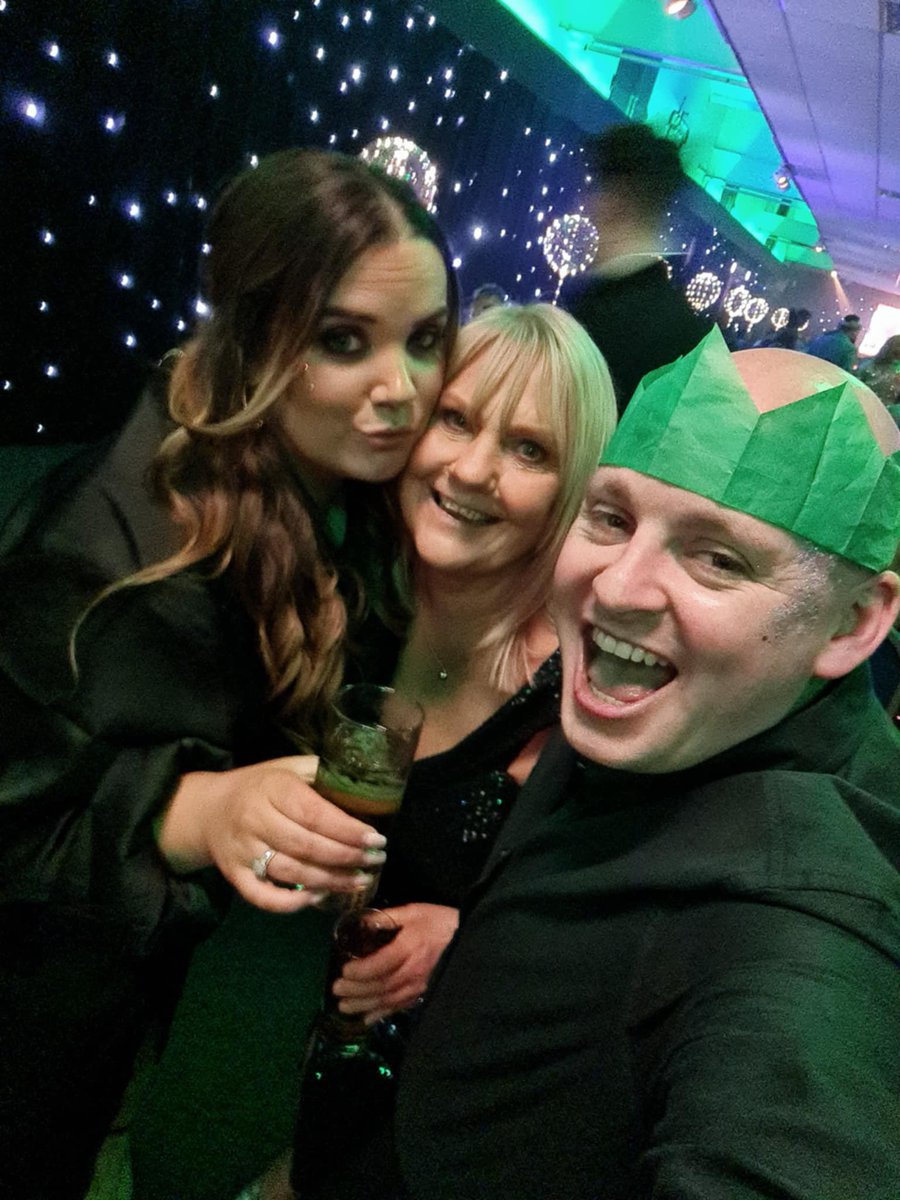 mollythecrayon's tweet photo. Juice please xx #cornxmas https://t.co/fdCyl73WRn