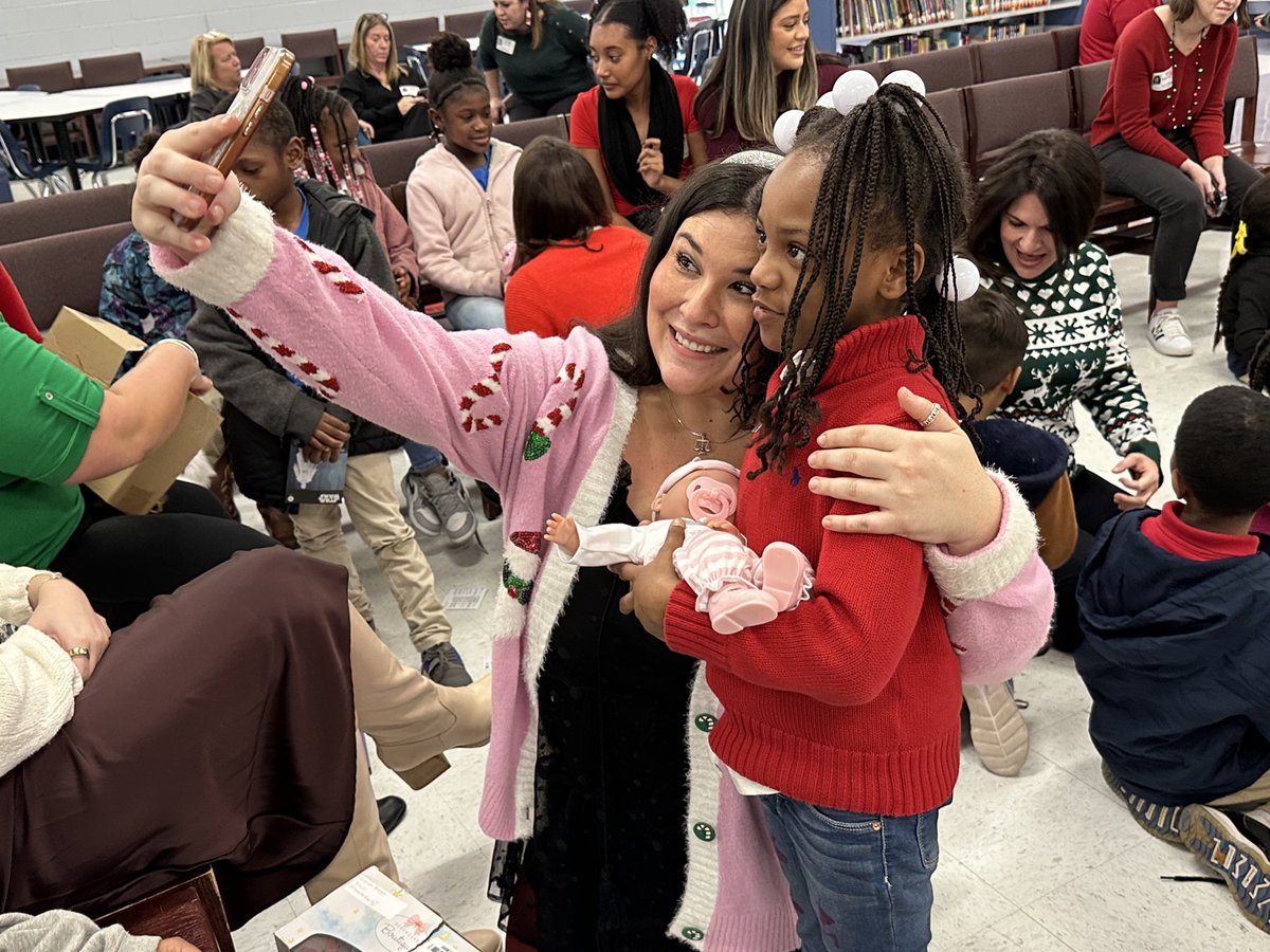 Hillsborough Schools tweet media