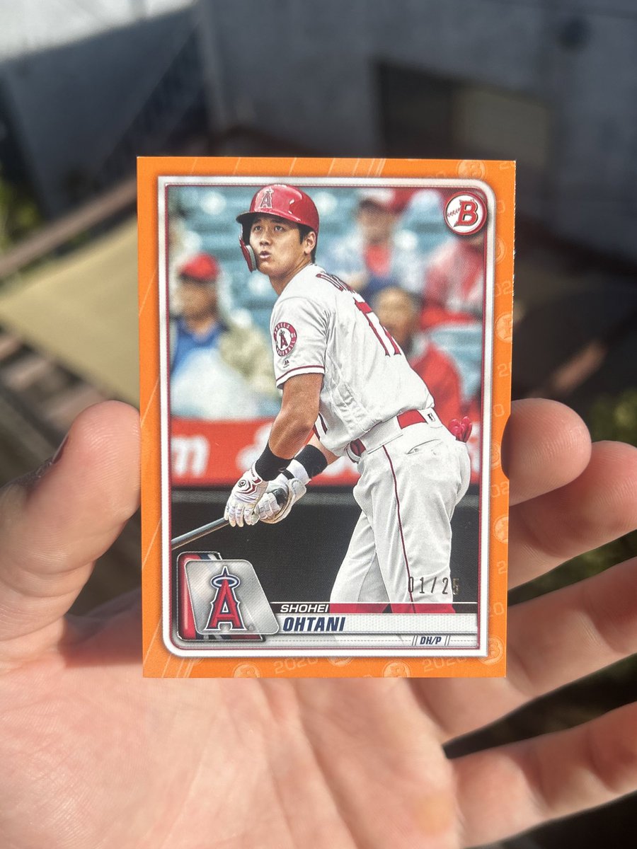 JerseyWild_'s tweet photo. Shohei Ohtani Bowman Orange🍊 

          🚨🚨🚨GIVEAWAY🚨🚨🚨

Rules: 
1. Follow ✅
2. Like ❤️
3. Retweet 🔁

Winner announced on Christmas Day ! 🎄 https://t.co/7mGWUWpFL5