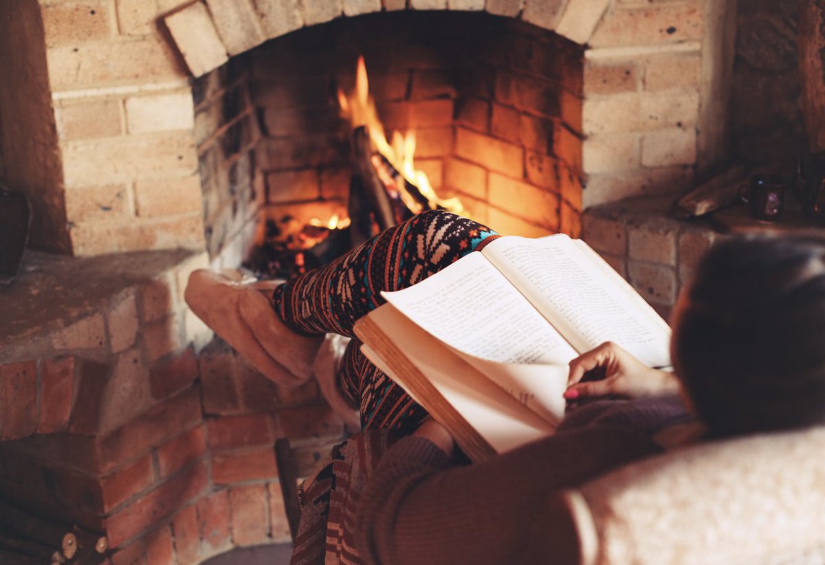 LLLCF's tweet photo. What was the best book you read in 2024?

As the year winds down, we'd love some  reading suggestions for vacation time during the holidays!

If you have a favorite, share in the comments:
-  Book title 
-  Book author 
- Three words that describe why you loved the book https://t.co/bs90d2kBeQ