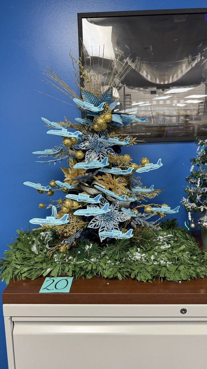 LCaviness Love your smiles 😊 tweet media