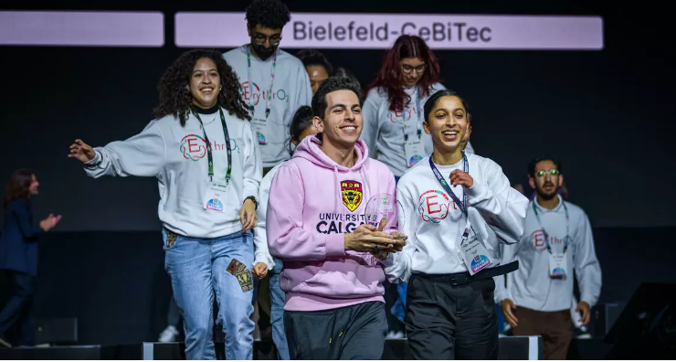 🎉 Congrats to the 12 burgeoning #UCalgary scientists named the world’s top undergrad team in the Safety &amp; Security category at the International Genetically Engineered Machine (iGEM) Grand Jamboree in Paris! Woot! Read about their award-winning research: bit.ly/3OKLDhQ