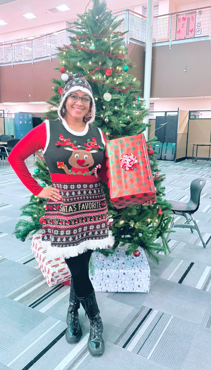 DrBDugas's tweet photo. Today is Spring ISD’s Ugly Sweater Contest! I’m going for #BestReadyMade 
#SpringSweaters @SpringISD #Wunsche12DaysOfChristmas 🦌🎄🎁🎅🏽 https://t.co/XzcLgTLOdS