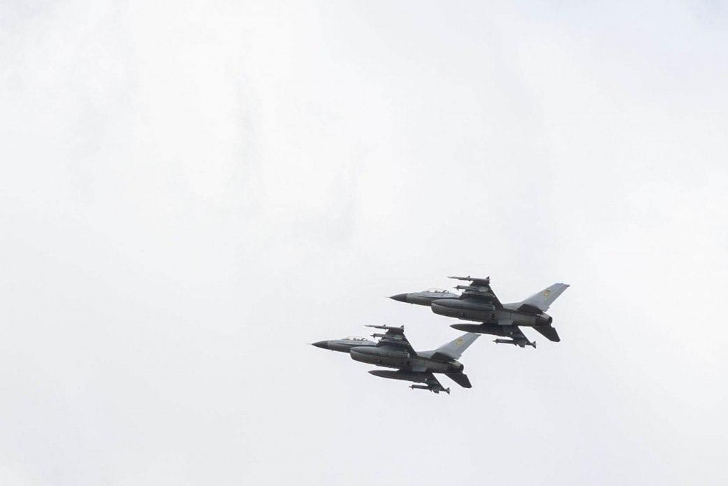 kardinal691's tweet photo. 🇳🇴🇵🇹 #Norway will train Ukrainian #F_16 pilots in #Portugal
Starting in early 2025, #Portugal will take over from #Denmark, where #Ukrainian pilots are currently undergoing training.
🪐 Subscribe to #Live_Ukraine
#ukraine #putinisamasskiller #putinisawarcriminal @kardinal691 https://t.co/WacHIxKlVa