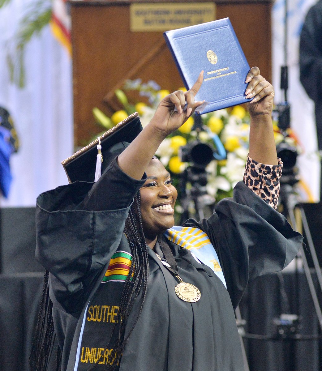 SouthernU_BR's tweet image. Today, we celebrated the Class of 2024 at Southern University’s undergraduate commencement! Attorney Marcus Brown delivered a dynamic and inspiring message, setting the tone for greatness. Congrats, Jags!

#WeAreSouthern #FinishStronger #SUgrad24