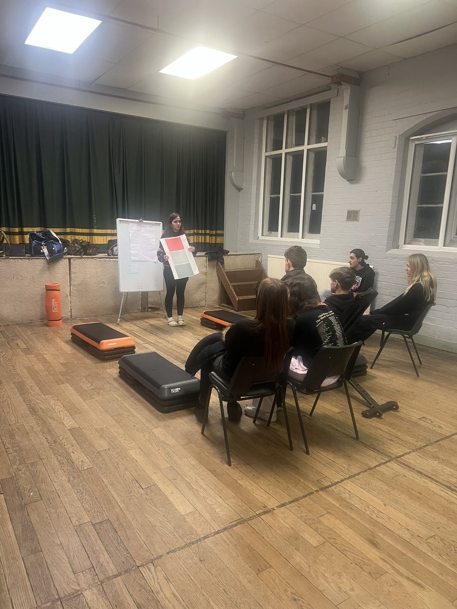 GorillaManFitn1's tweet image. Young Leaders Award certificate and going over the Scouting Code of Conduct before the fitness class with Raptors tonight 💪🥾 #ScoutingValues #ScoutingAdventures #ScoutingLife #YoungLeaderShip #communityfitness