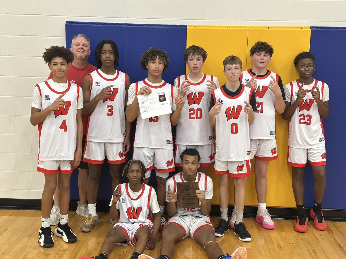 WMS Boys Varsity Basketball team are the 2024 Suburban Conference Champions and finished the year with a 11-0 record. Congratulations!
