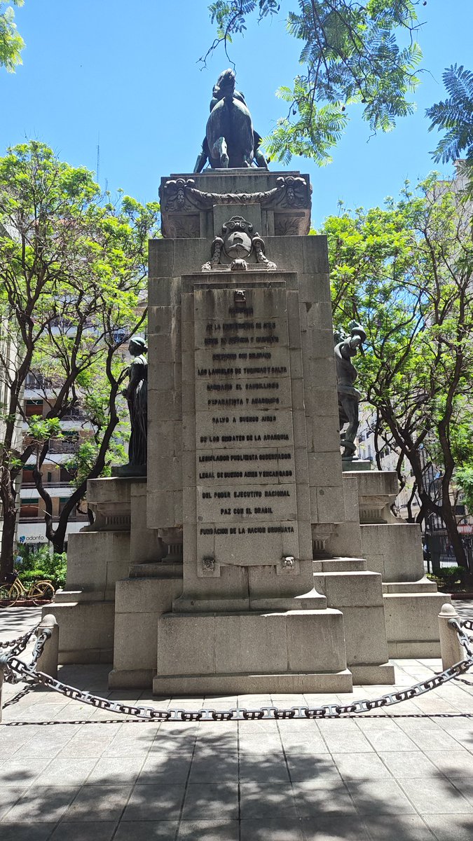 hombregris111's tweet image. #ManuelDorrego
#196Aniversario 
#IndependenciArgentina
#Libertad
#Liberté
#Freedom 
@VickyVillarruel @Armada_Arg
@Granaderosarg @FuerzaAerea_Arg
@gendarmeria
@Ejercito_Arg
@PrefecturaNaval
@PFAOficial
@PoliciaCiudadBA
@PoliciaPBA
@PoliciaCbaOf