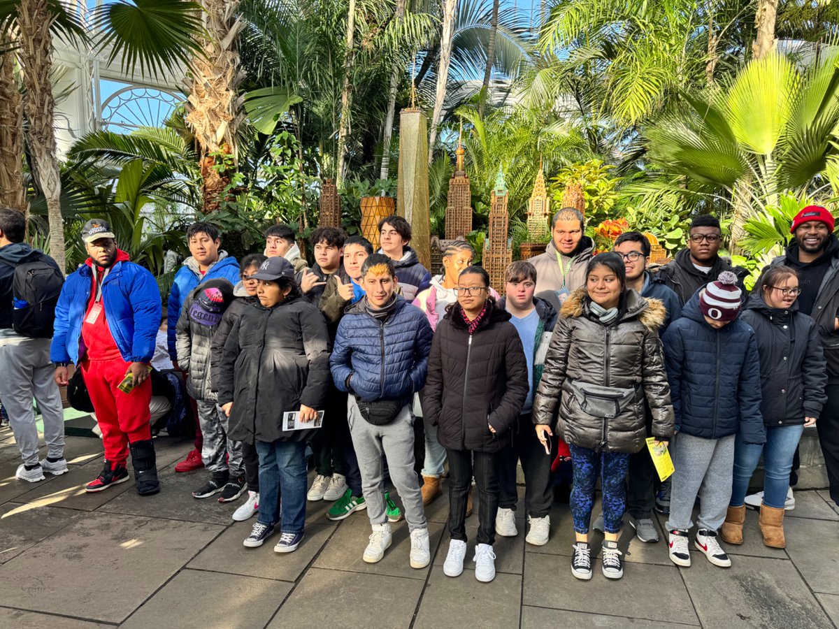 KcliffOhssped's tweet photo. Project Thrive takes on Botanical Gardens!  Such a wonderful day! @PatriciaGuerin6 @KimberlyMauri10 @MsFerraro_Oss @OssiningSchools https://t.co/tSWBcQCyz4