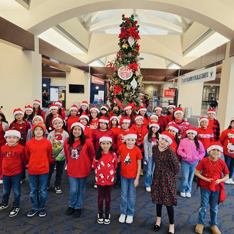 RooseveltBronc1's tweet photo. On the ✨7th Day of Magic✨ our Broncos showed their Christmas spirit with festive holiday sweaters! 🐴❤️🎄✨ #12DaysOfMagic https://t.co/lndhazJM8M