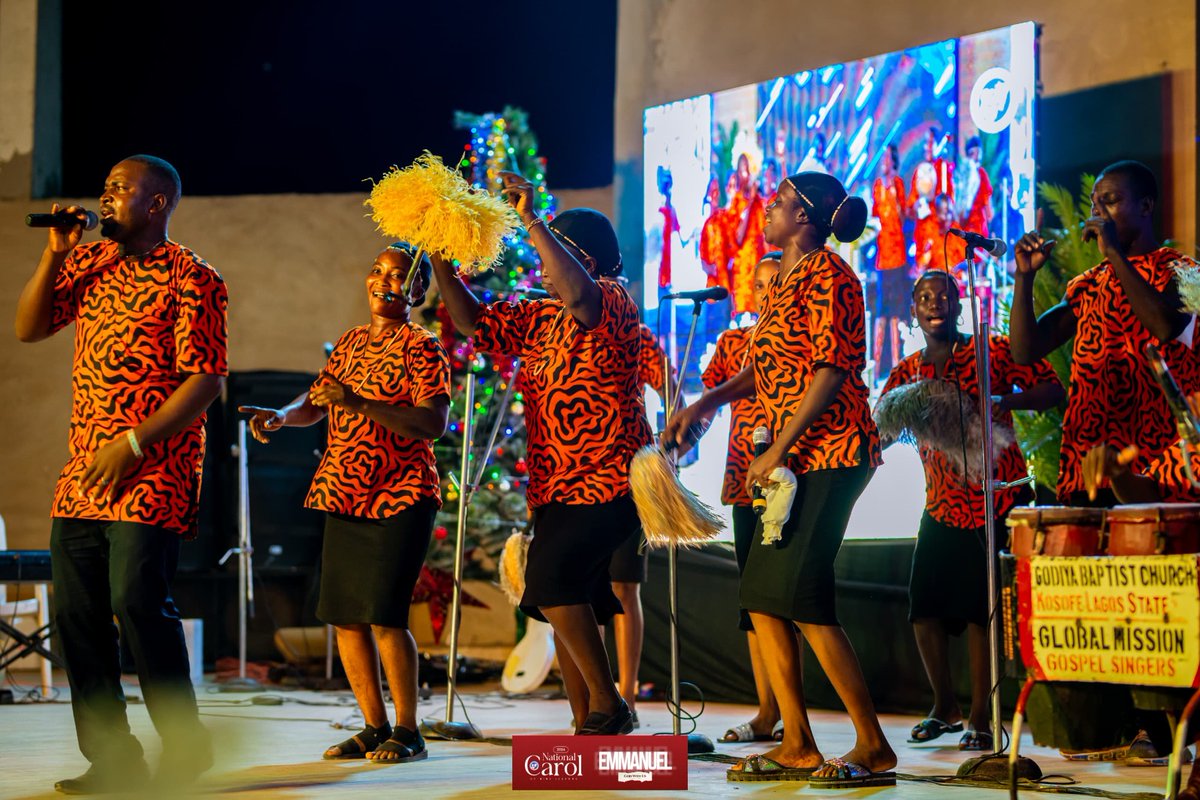 OfficialNBCHQ's tweet photo. The Hausa choir of Godiya Baptist Church, Kosofe spiced the carol with their beautiful music.

The President, Rev. Dr. Israel Akanji, couldn't resist the urge to dance with them.

Emmanuel is among us.

#NBCNightOfWonders
#NigerianBaptistConvention https://t.co/3NpV5B4VF3