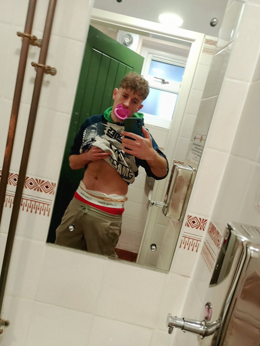 Quick update on my post earlier. Out and about, still thickly padded and sucking my Binky 😊

#Diaperboys #diaperboy #gaydiaperboy #nappy #plasticpants #twink #bedwetter #pacci #binky #abdlboy #abdlcommunity #abdlbabyboy #abdl #abdlregression