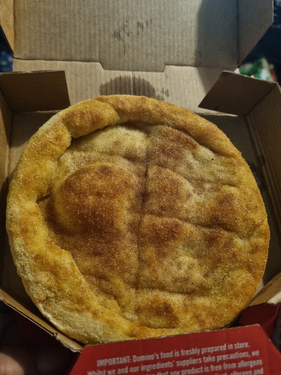 Hey <a href="/Dominos_UK/">Domino's Pizza UK</a> shouldn't the Cinni Dippers, come with a dip? 🤔