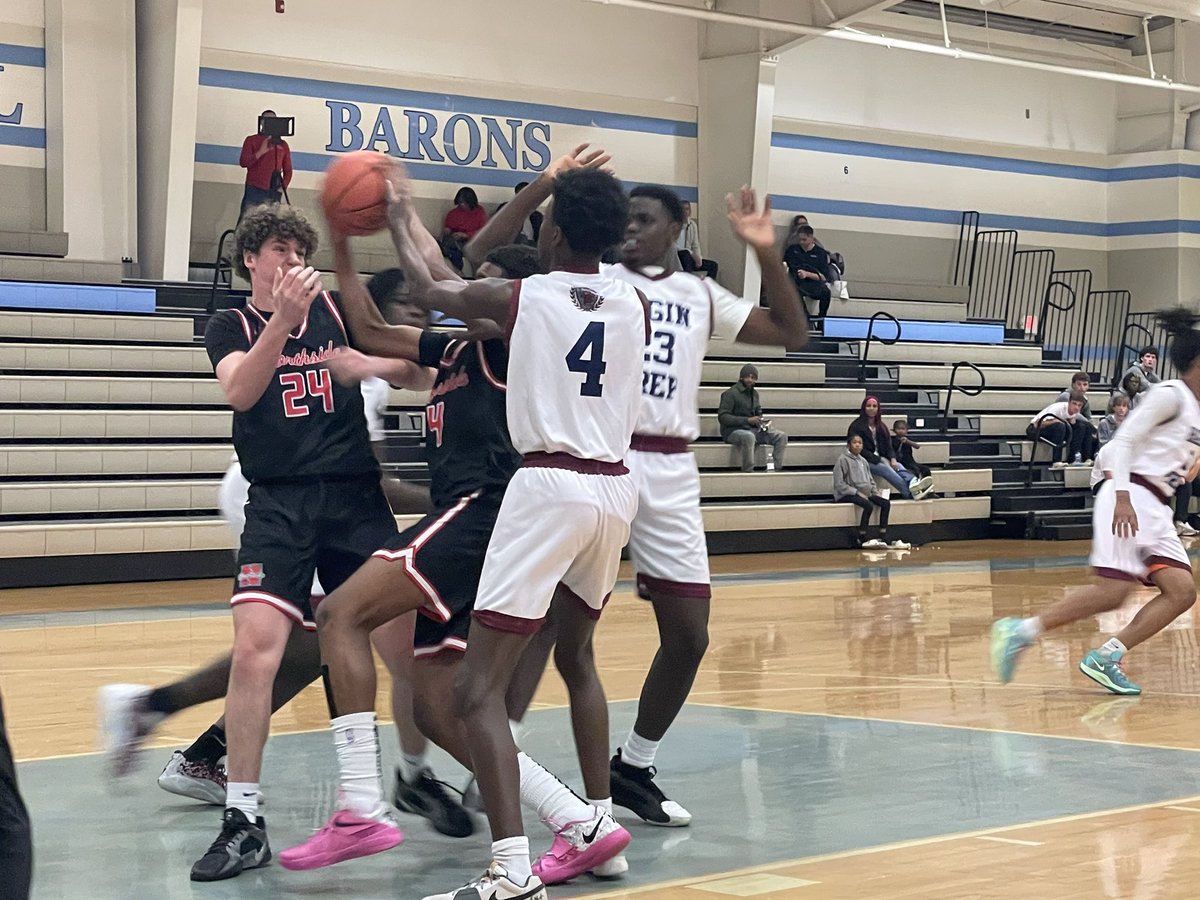 PrepHoopsSC's tweet photo. Baron Classic: Ragin Prep vs Northside Christian to start the day here at Wilson Hall. @LBohnsack_2 #PrepHoops #SwannysRoundballReview https://t.co/DfFEEdfhFo