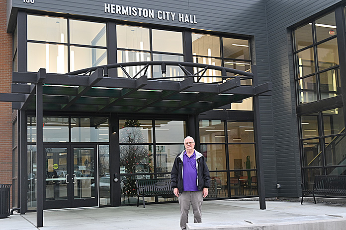 neoregonnow's tweet photo. Longtime Hermiston City Councilor Rod Hardin looks back on his 32 years of public service https://t.co/XpzU1nGEqd #neoregonnow @CityofHermiston https://t.co/NElFeq2hWE