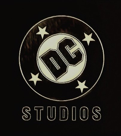 BlogDeBatman's tweet photo. #DCUCine: Se confirma que la película #Clayface escrita por #MikeFlanagan se estrenará el 11 de Septiembre del 2026, menos de un mes antes del estreno de #TheBatmanPartII 📆
Además @JamesGunn afirma que la cinta formará parte de #DCUniverse y no del #Bativerso de @mattreevesLA. https://t.co/ypi4D7GmvE