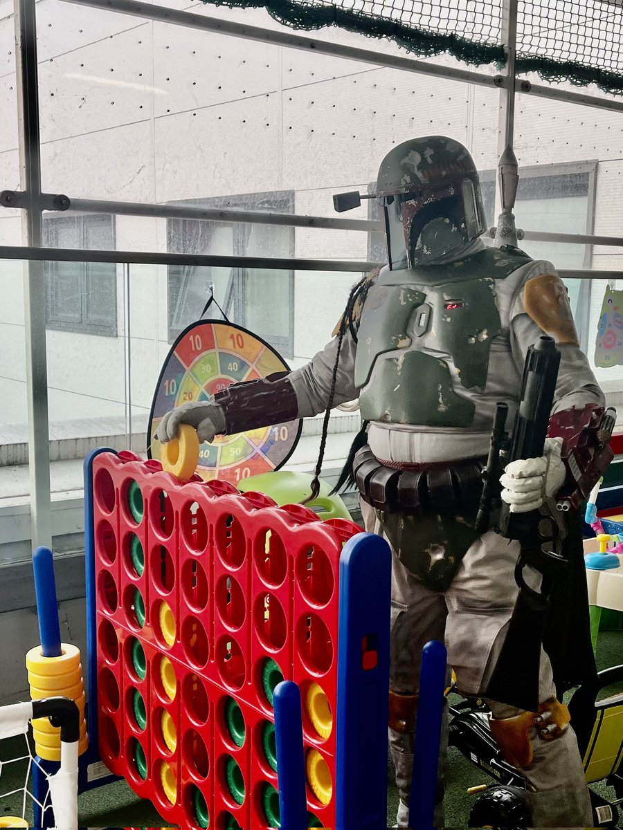 PontyTrooper's tweet photo. I'll be at St Catherine's church tomorrow from 11-3 to support their Xmas event.

You are welcome to try me and connect four but I always win. https://t.co/E4TvD32ZGo