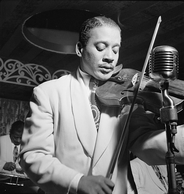 CLETimeRecords's tweet photo. Prominent Duke Ellington trumpeter Ray Nance (December 10, 1913 – January 28, 1976) was also a violinist and a vocalist and he was featured on both throughout his 23 year tenure with Ellington
📸William Gottlieb
#raynance #trumpet #violin #jazz https://t.co/VSne8e26UF