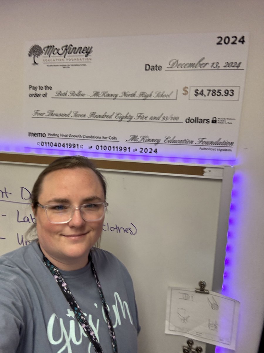 Julia McCollom tweet media