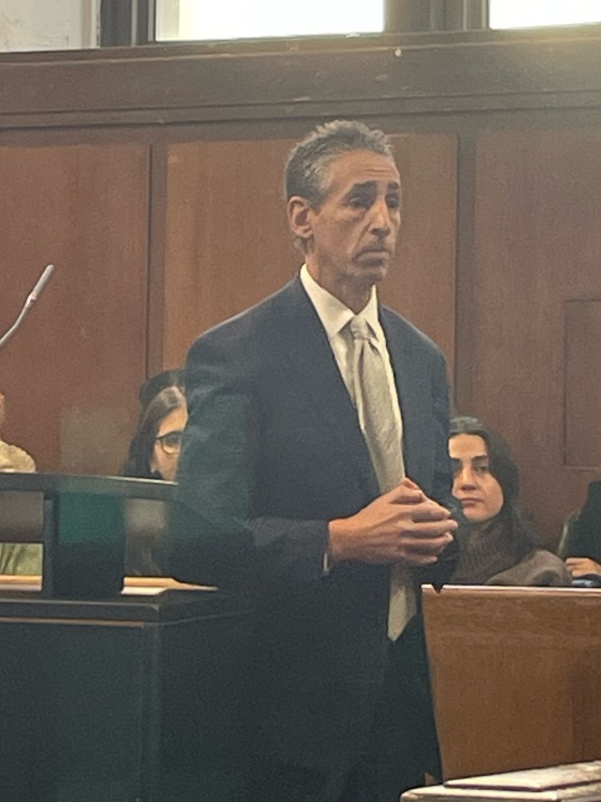 New York County Defender Services (@nyc_defenders) on Twitter photo Congratulations to all of the graduates from Manhattan Alternative to Incarceration (ATI) court today!
Here's our own Brad Sage speaking at the graduation.👇🏽
Thanks to <a href="/innovjustice/">Center for Justice Innovation</a> <a href="/ManhattanDA/">Alvin Bragg</a> <a href="/NYSCourtsNews/">NYCourts</a> and all other partners who helped our clients along the way. Congratulations to all of the graduates from Manhattan Alternative to Incarceration (ATI) court today!
Here's our own Brad Sage speaking at the graduation.👇🏽
Thanks to <a href="/innovjustice/">Center for Justice Innovation</a> <a href="/ManhattanDA/">Alvin Bragg</a> <a href="/NYSCourtsNews/">NYCourts</a> and all other partners who helped our clients along the way.
