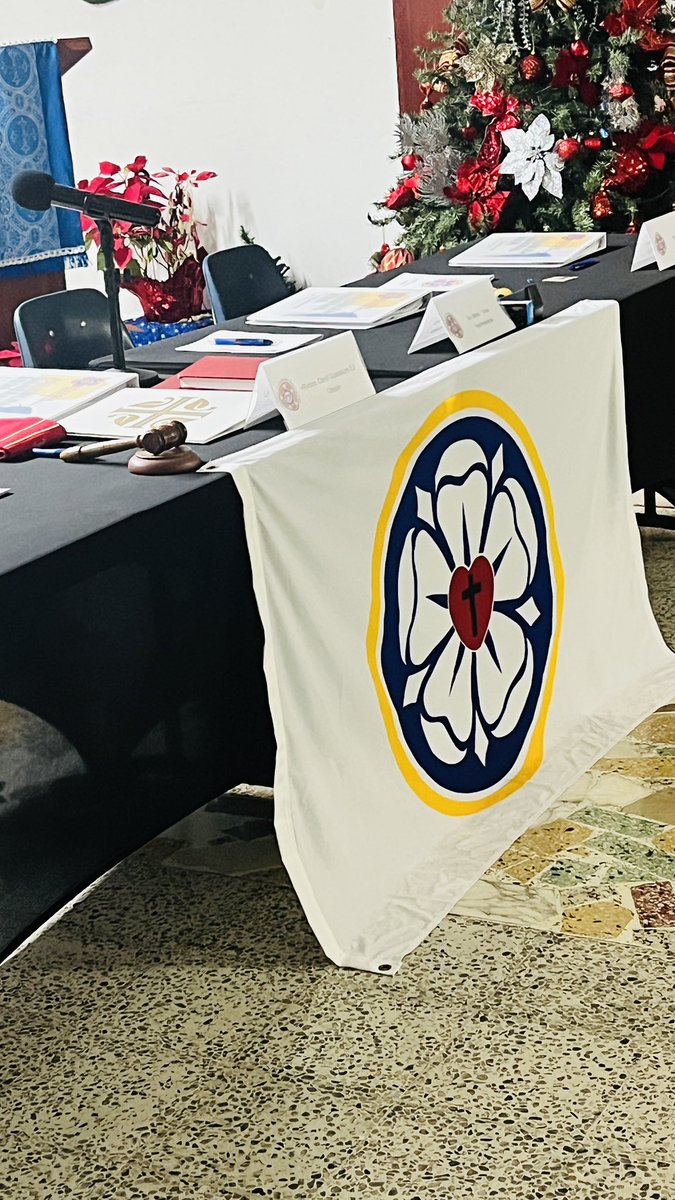 ilmisionera's tweet photo. Listos para la Asamblea General. Comenzamos en unos minutos. Oren por nosotros. https://t.co/Sa5ZYNyWBJ